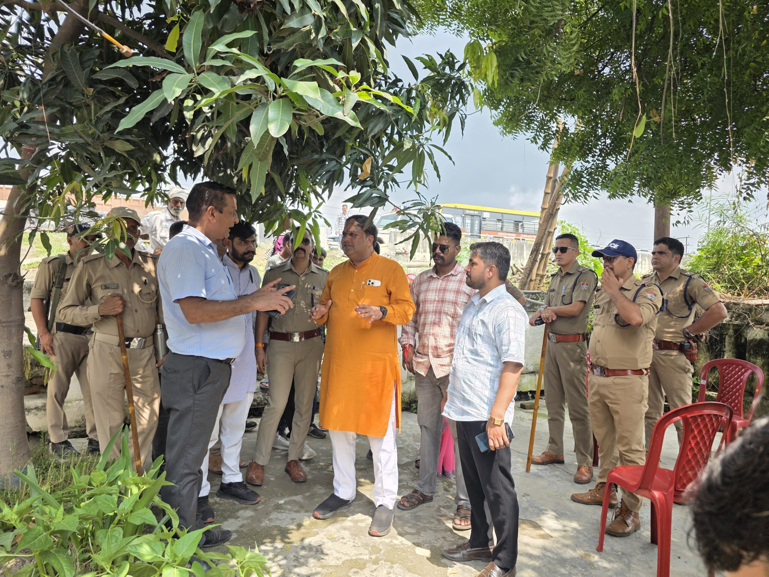 भू माफियाओ के खिलाफ मेयर विकास शर्मा की कड़ी कार्यवाही।