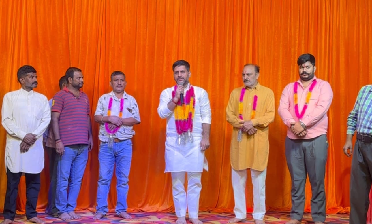 ‘अवसर मिले या न मिले, ग्रामीणों की लड़ाई में एक कदम आगे खड़ा रहूंगा’ — विवेक दीप सिंह !